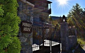 Mainades House